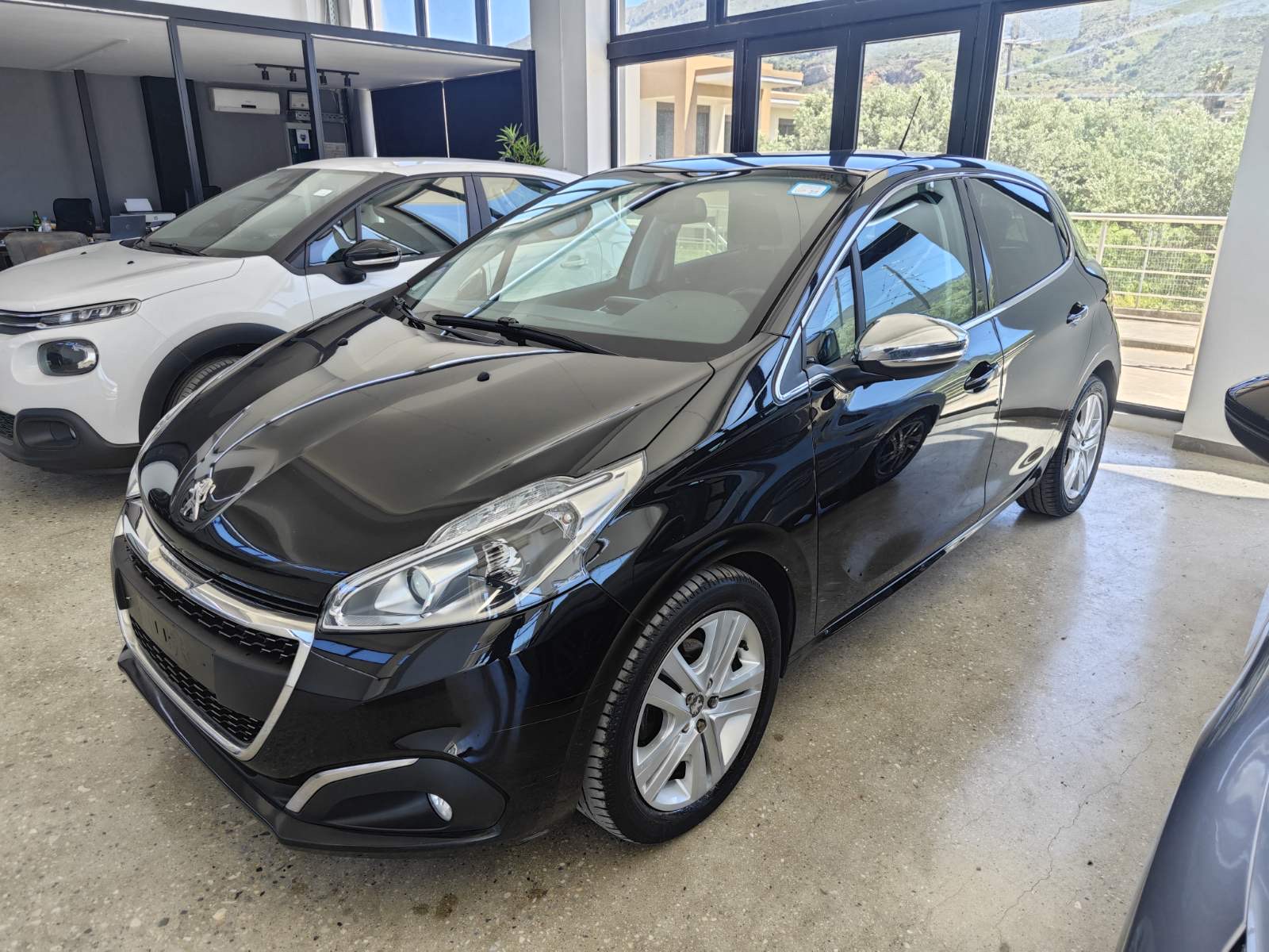 PEUGEOT 208 1.2 TURBO