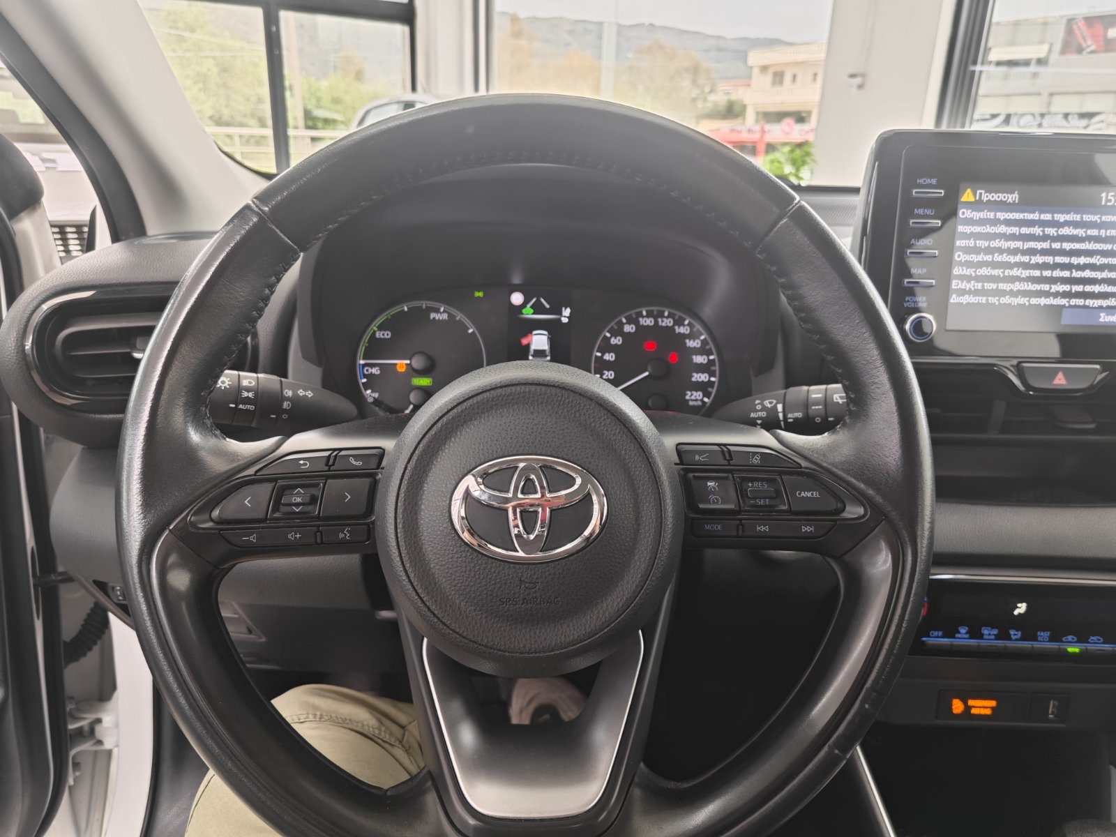 TOYOTA YARIS HYBRID AUTOMATIC NAVI CAMERA