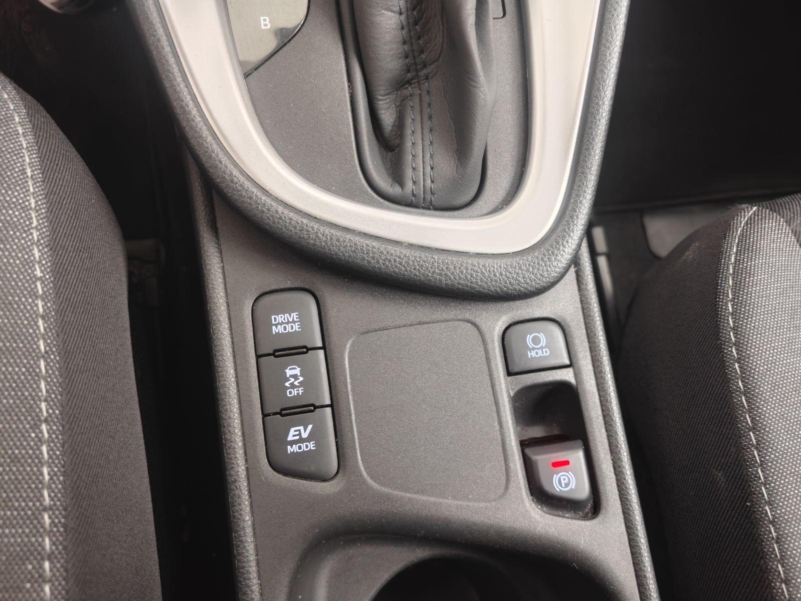 TOYOTA YARIS HYBRID AUTOMATIC NAVI CAMERA