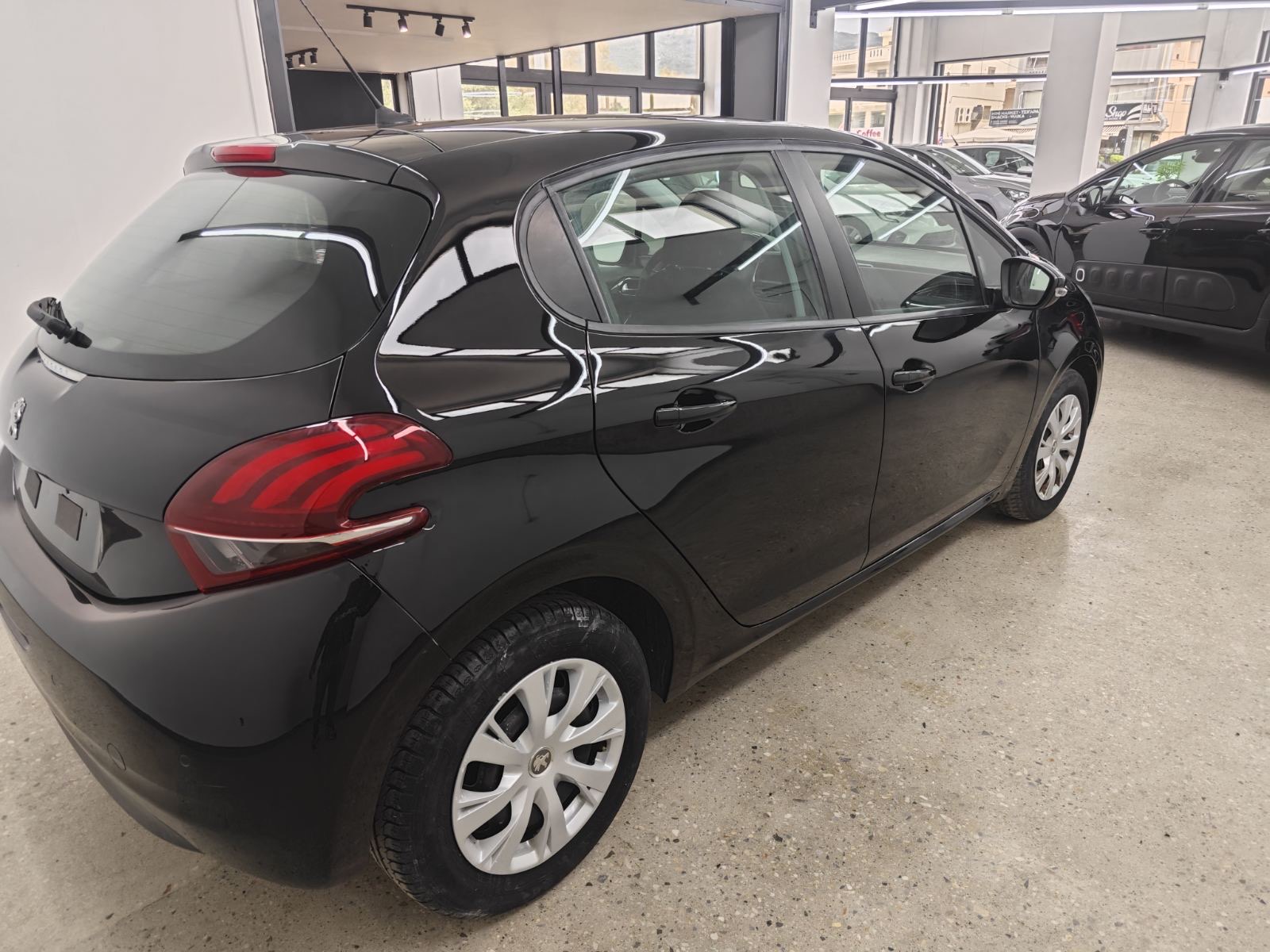 PEUGEOT 208 ΔΕΣΜΕΥΤΗΚΕ