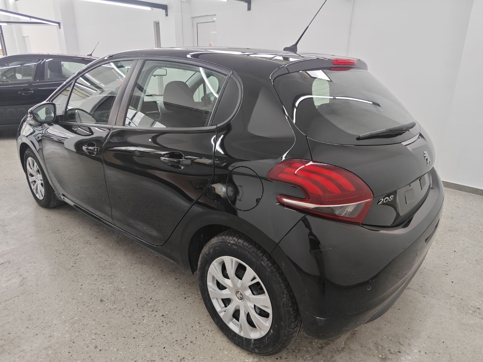 PEUGEOT 208 ΔΕΣΜΕΥΤΗΚΕ