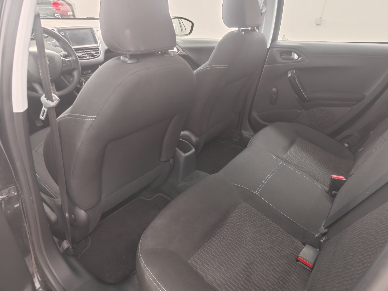 PEUGEOT 208 ΔΕΣΜΕΥΤΗΚΕ