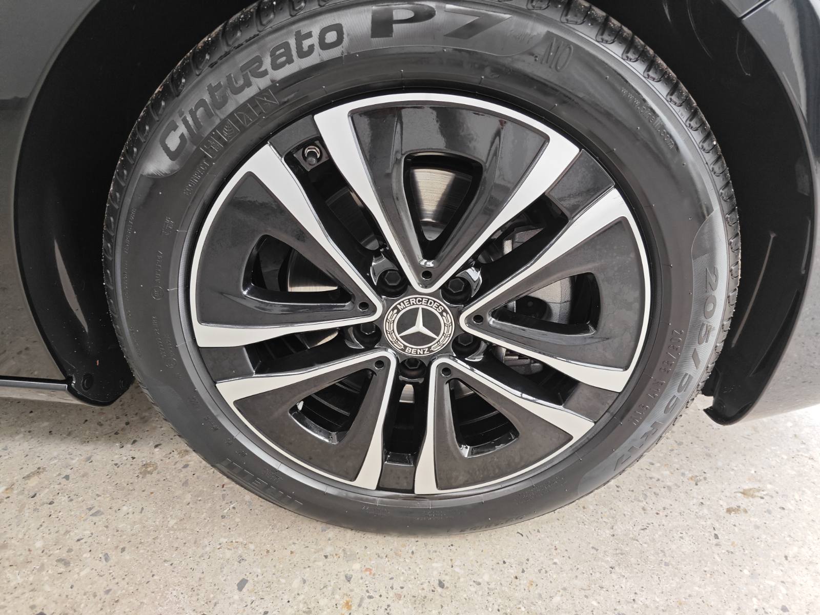 MERCEDES-BENZ A 200
