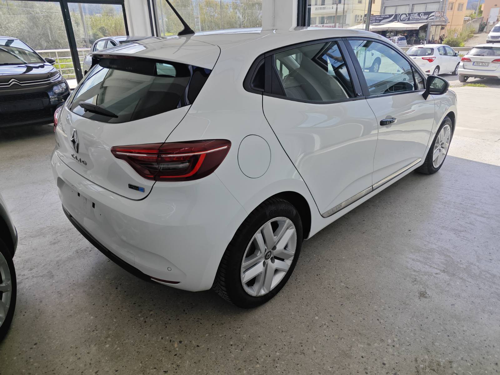 RENAULT CLIO HYBRID