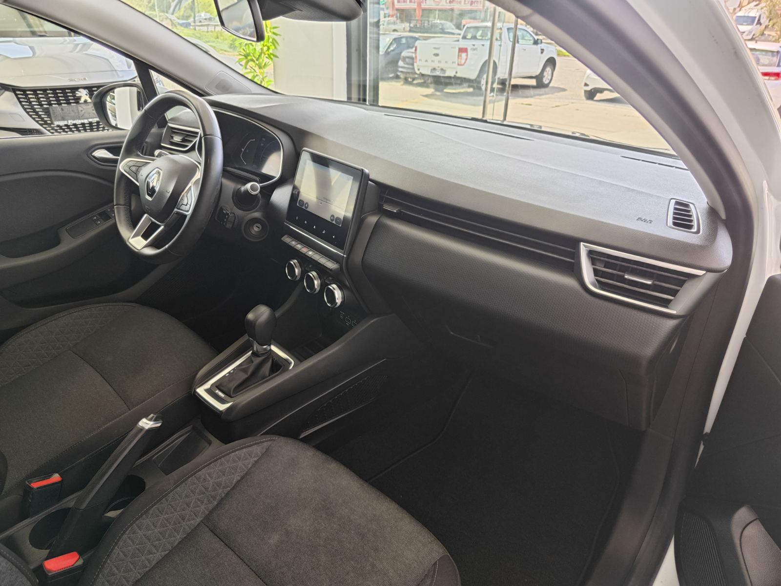 RENAULT CLIO HYBRID