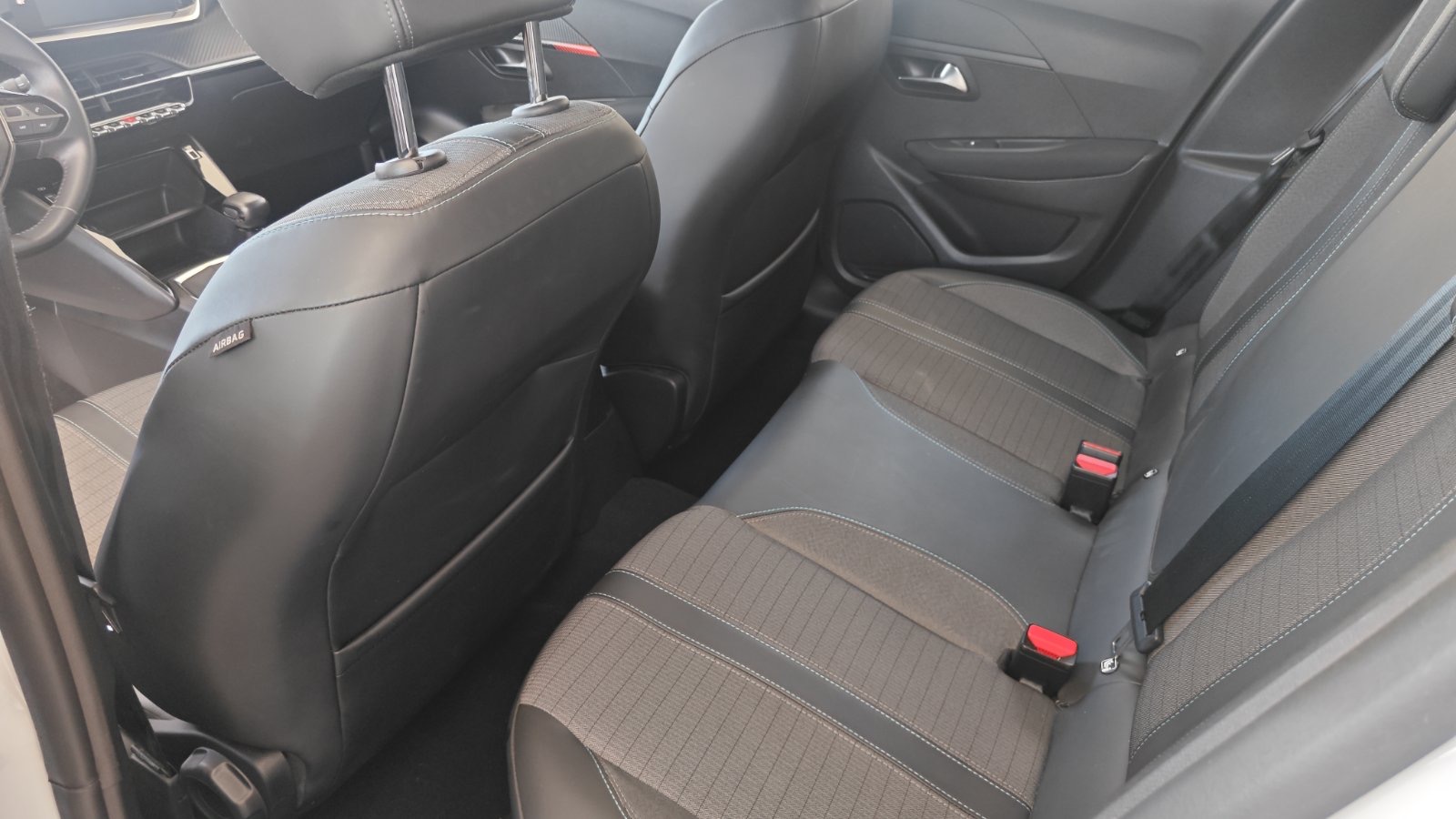 PEUGEOT 208 PURETECH 110 ALLURE