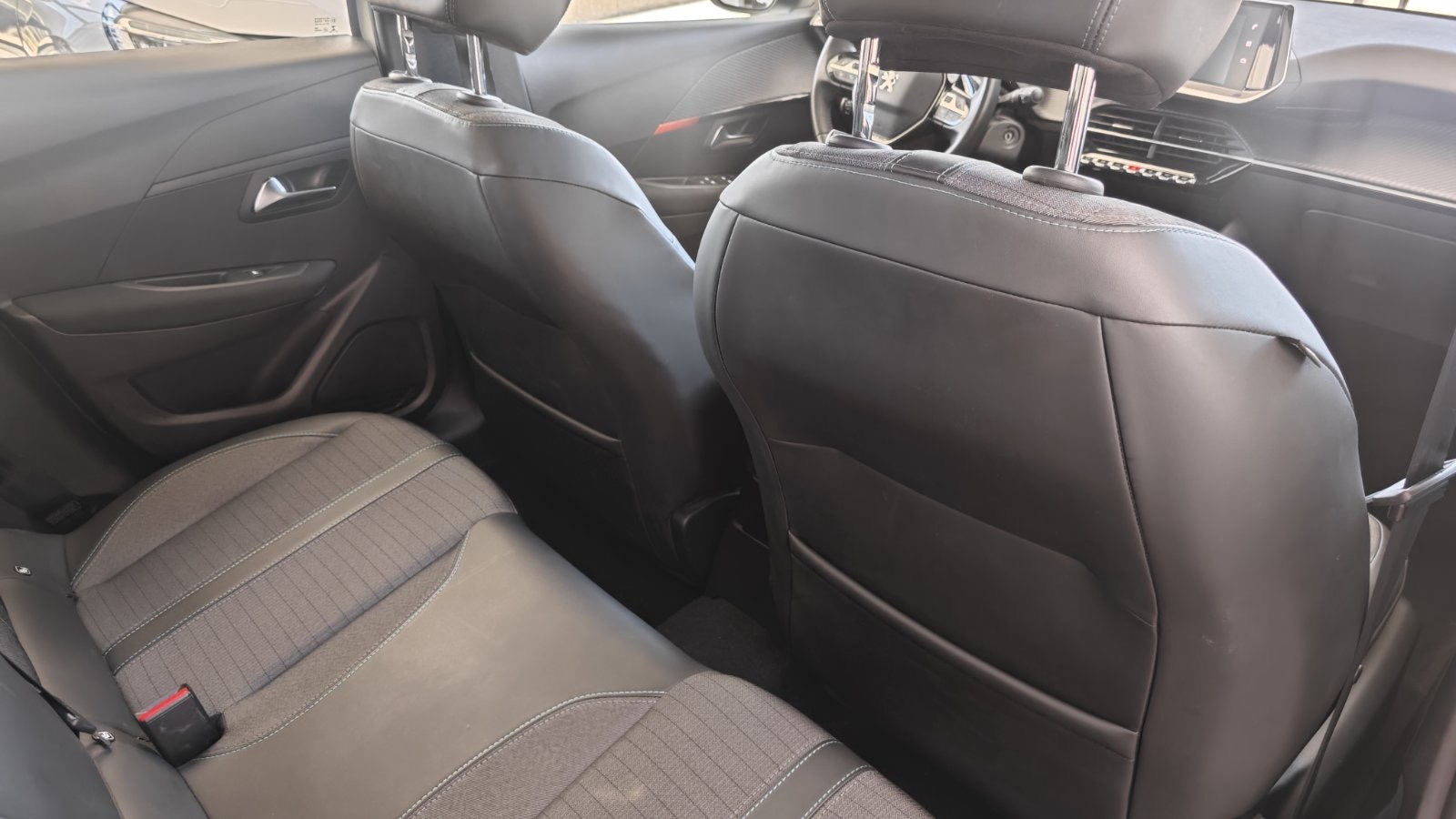 PEUGEOT 208 PURETECH 110 ALLURE