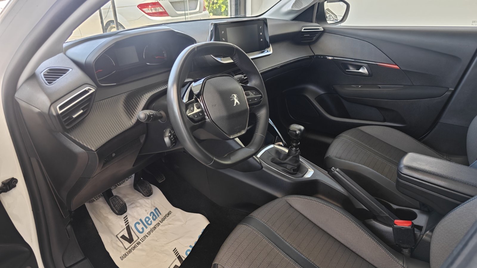 PEUGEOT 208 PURETECH 110 ALLURE