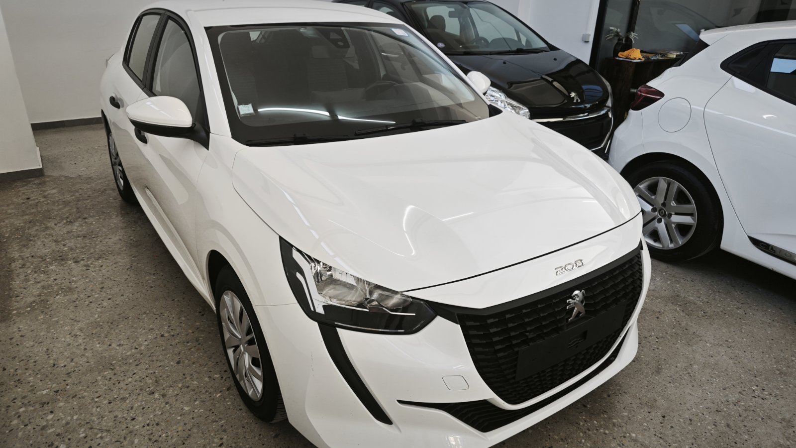 PEUGEOT 208 BLUE HDI 100hp