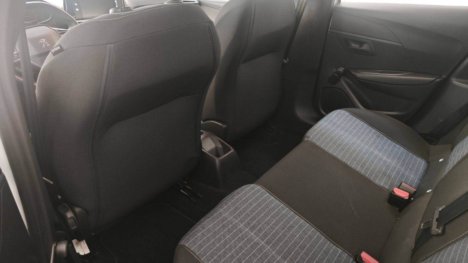 PEUGEOT 208 BLUE HDI 100hp