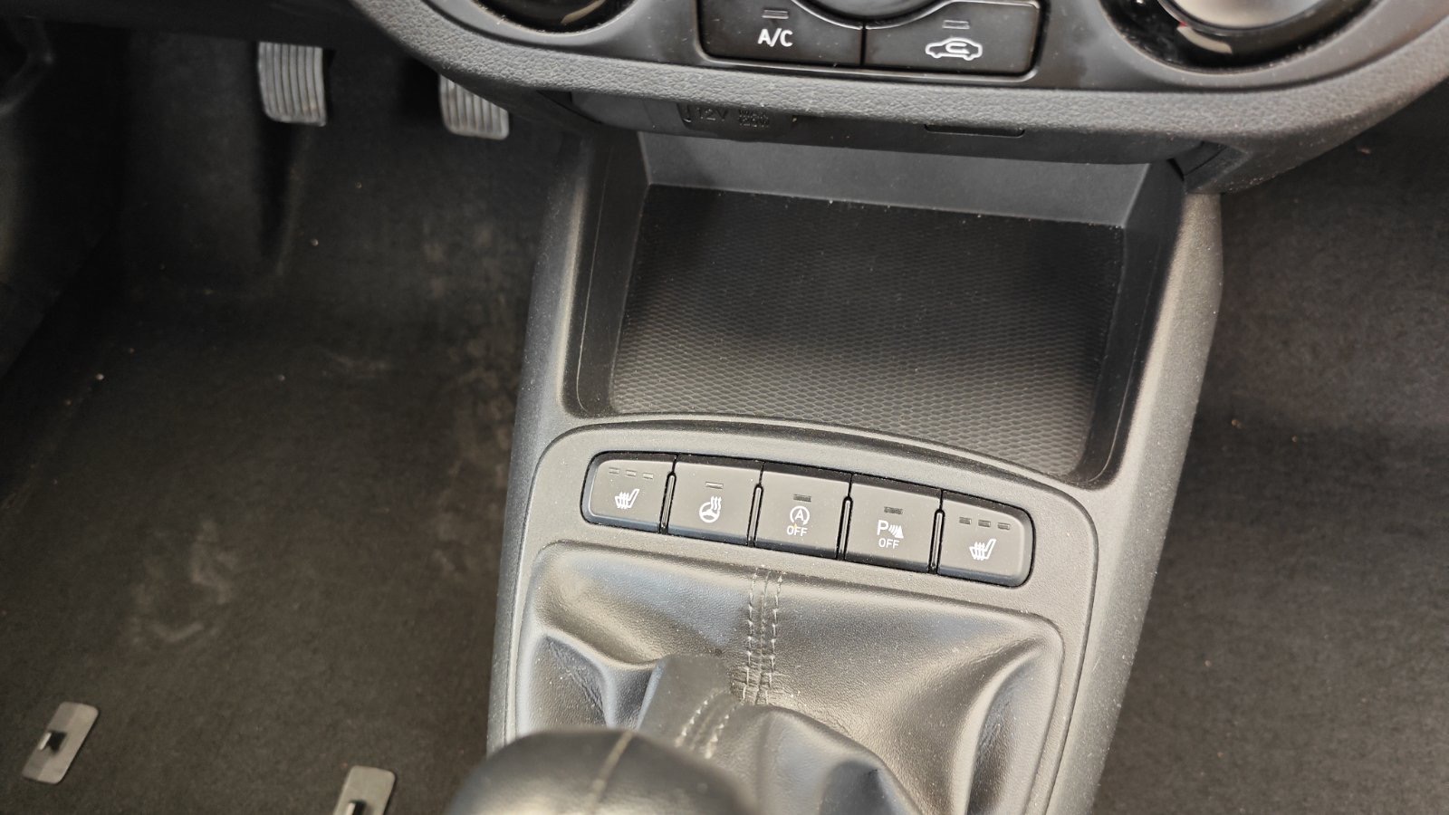 HYUNDAI i10 ACTIVE
