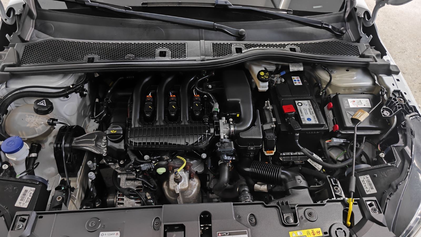 PEUGEOT 208 PURETECH 85hp