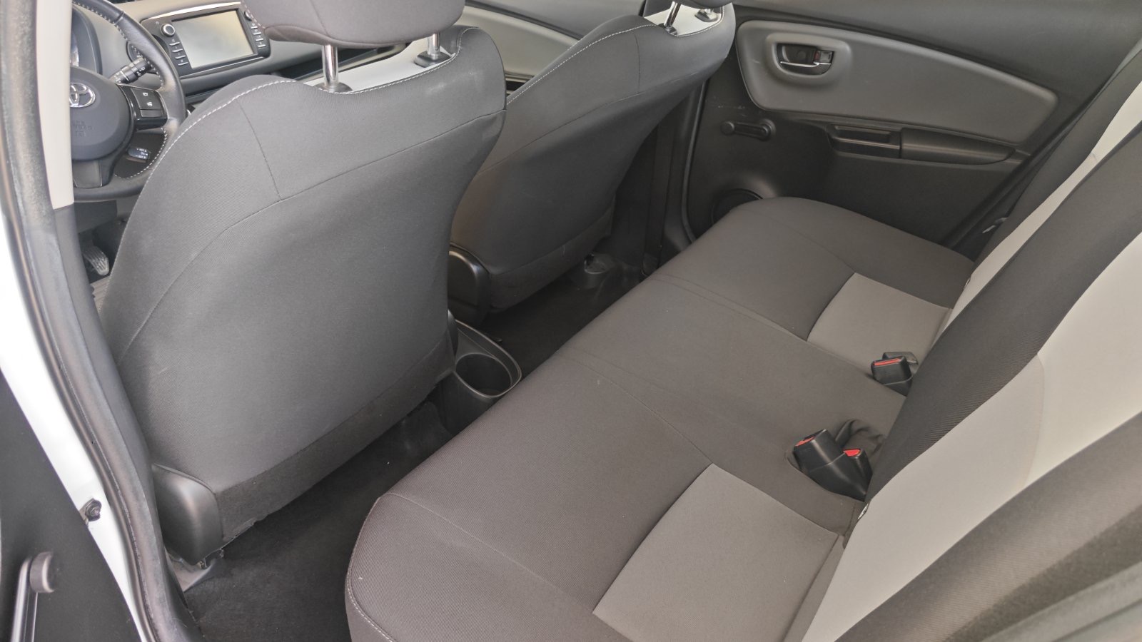 TOYOTA YARIS HYBRID AUTOMATIC NAVI CAMERA