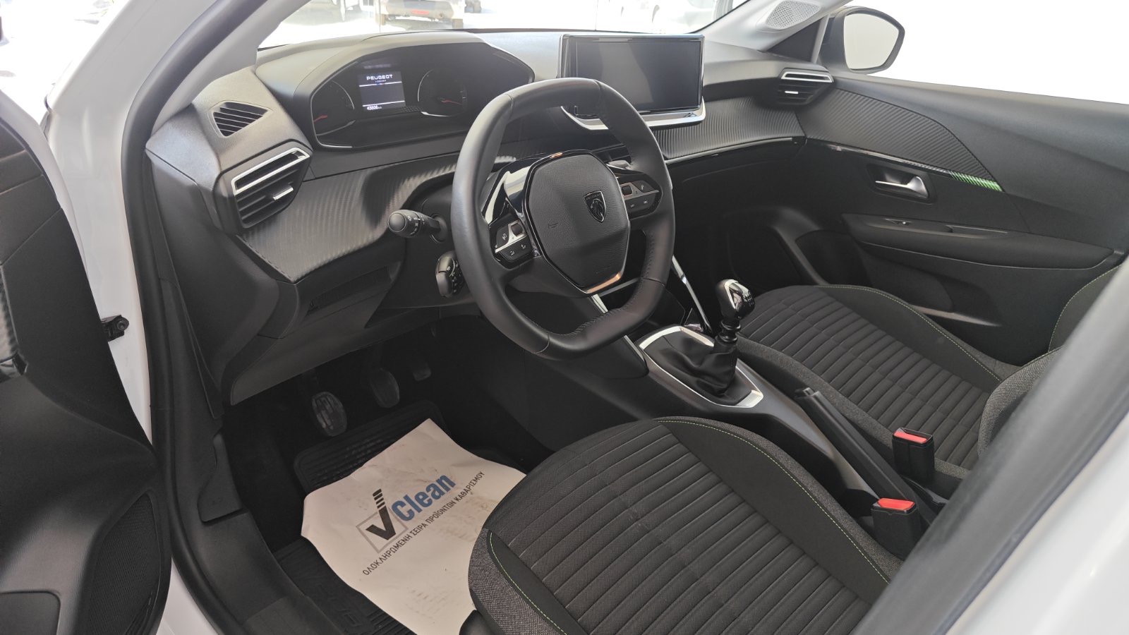 PEUGEOT 208 PURETECH 105hp TURBO