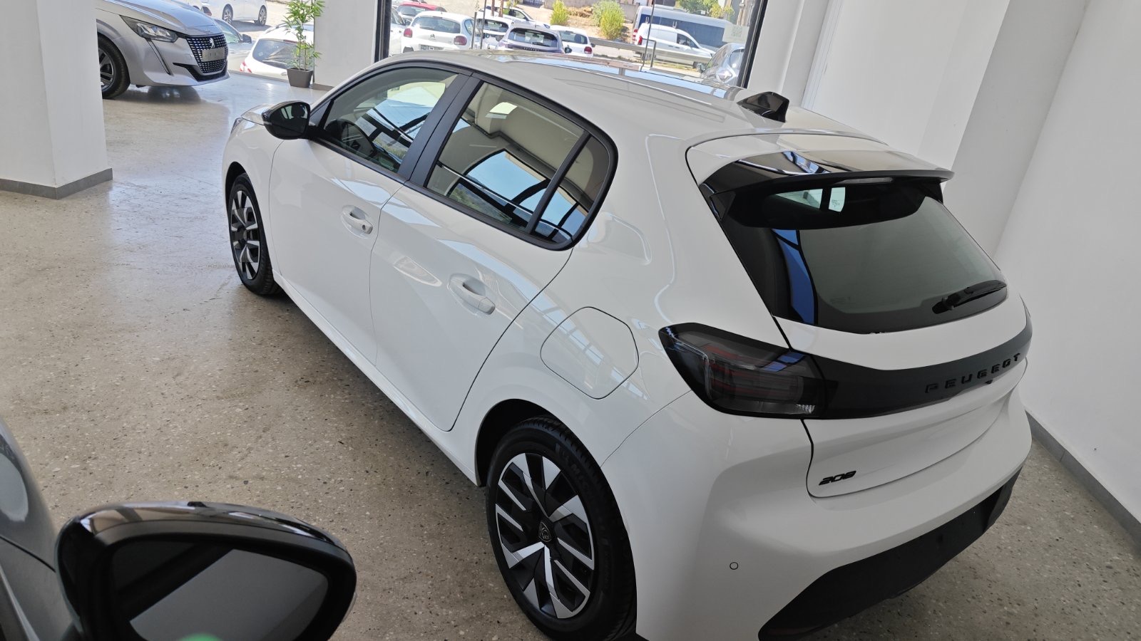 PEUGEOT 208 PURETECH 105hp TURBO