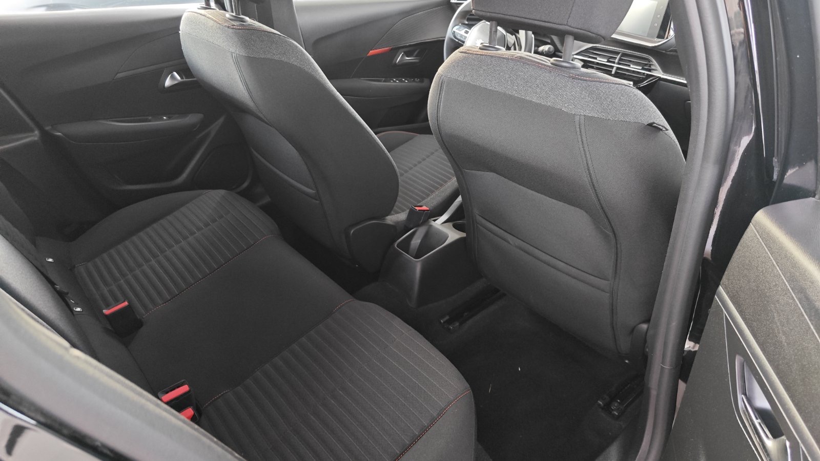 PEUGEOT 208 PURETECH ACTIVE PACK AUTOMATIC