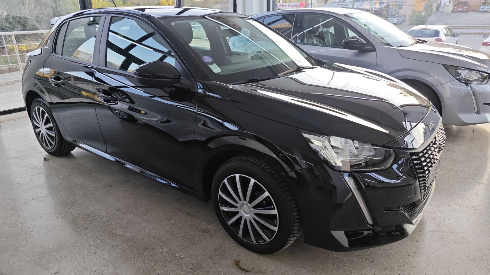 PEUGEOT 208 PURETECH ACTIVE PACK AUTOMATIC