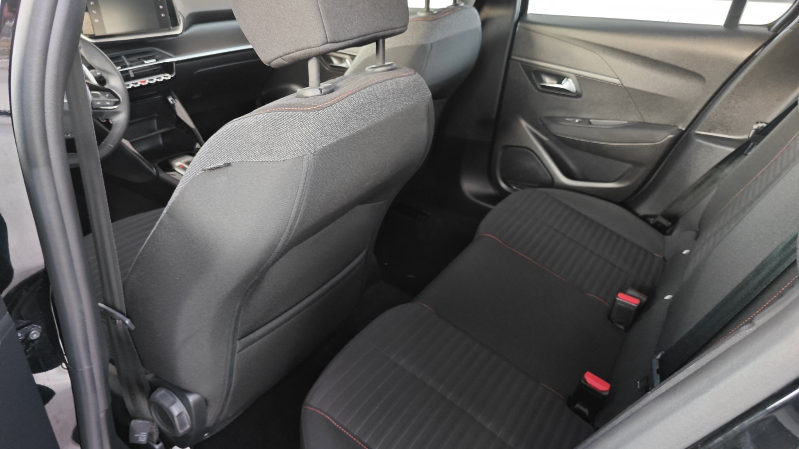 PEUGEOT 208 PURETECH ACTIVE PACK AUTOMATIC