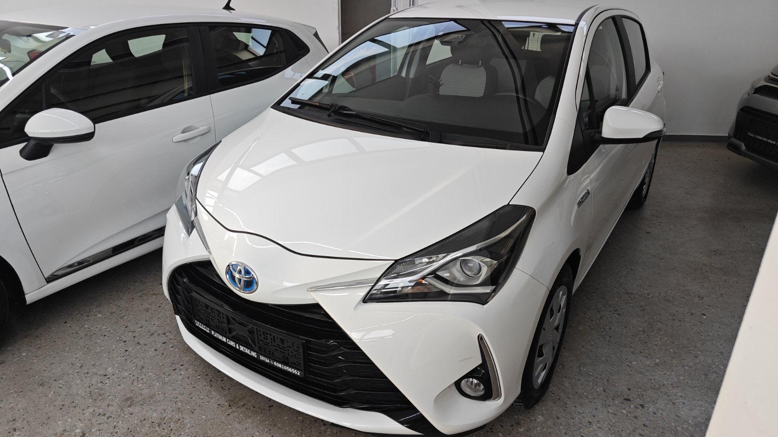 TOYOTA YARIS HYBRID
